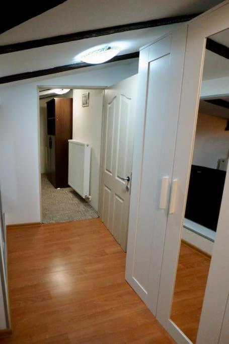 2-Room Cozy Retreat Near City Center Bucareste Exterior foto