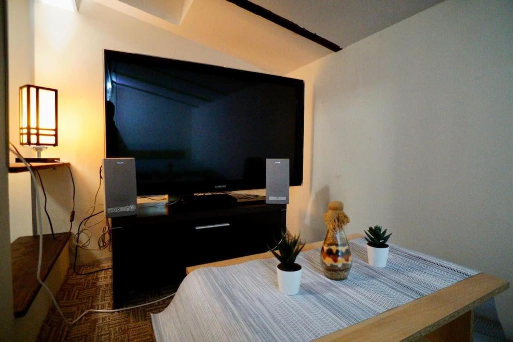 2-Room Cozy Retreat Near City Center Bucareste Exterior foto